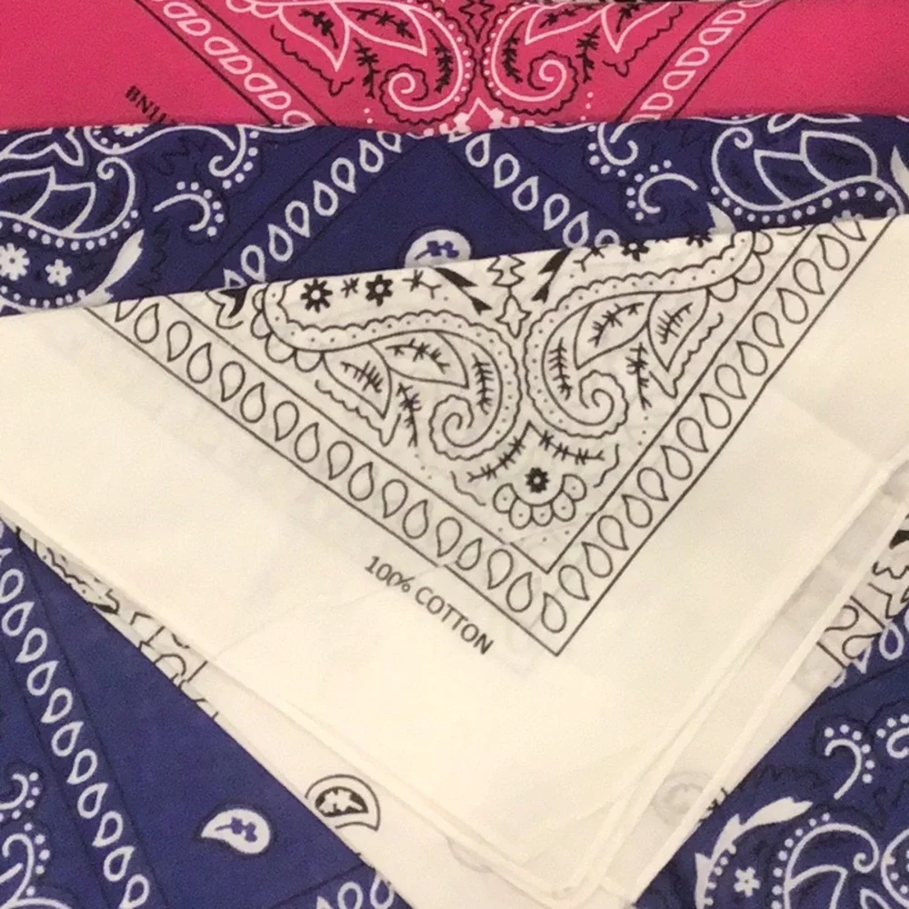 Set of Paisley Bandanas in Black, White, and Pink blue size 20.5”x20.5” lot of 6